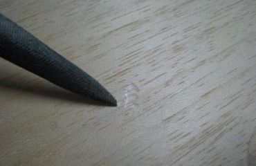 办公桌桌面出现凹痕怎么处理？