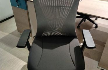 分享人体工学椅和电脑椅的区别