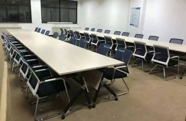 办公家具厂家分享选择好看实用家具的方法！