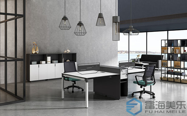 不同风格的办公桌椅定制与直购有什么区别
